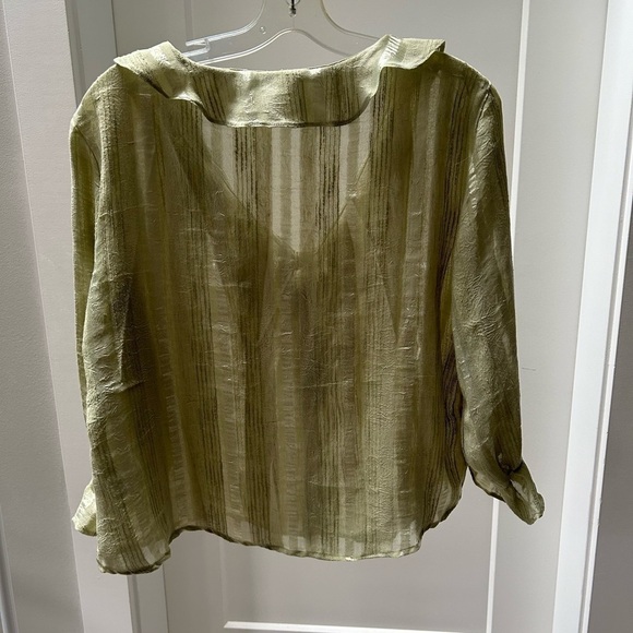 💐ZARA green wavy blouse - Picture 7 of 7